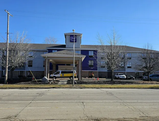 Sleep Inn & Suites Milwaukee Airport hotel detail image 4