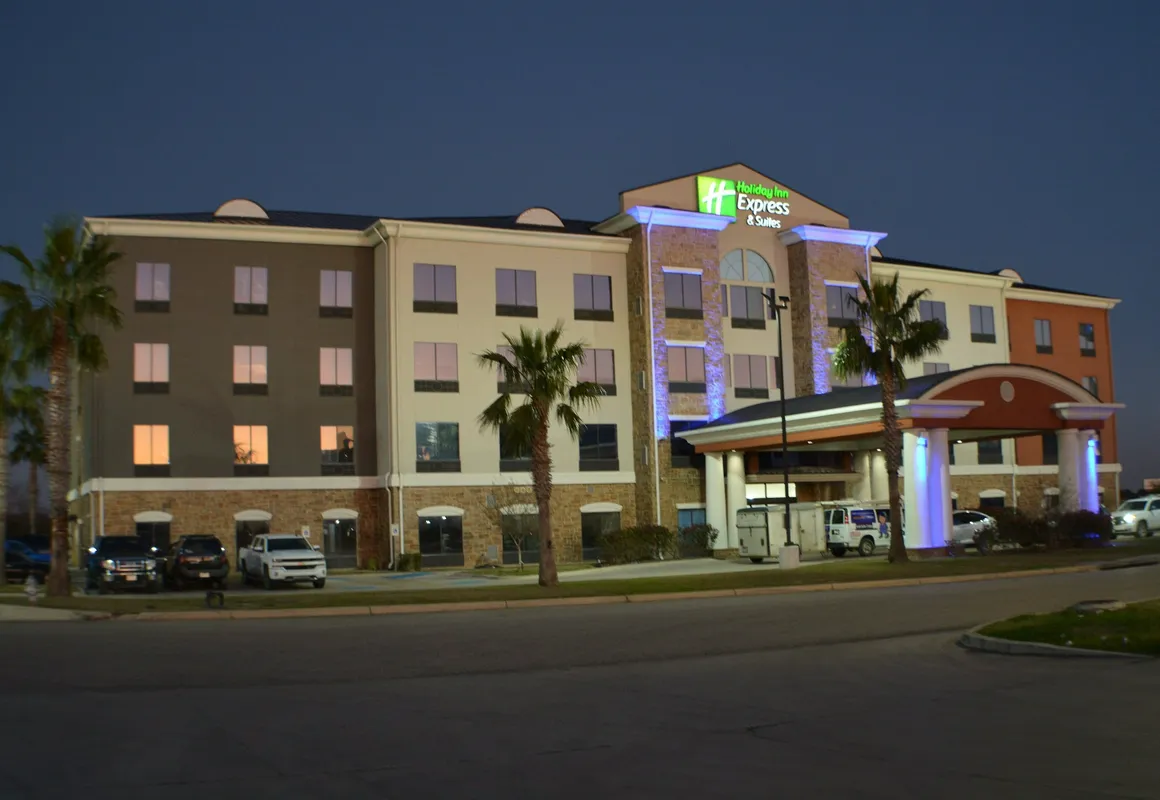 Holiday Inn Express Hotel & Suites Seguin by IHG hotel hero