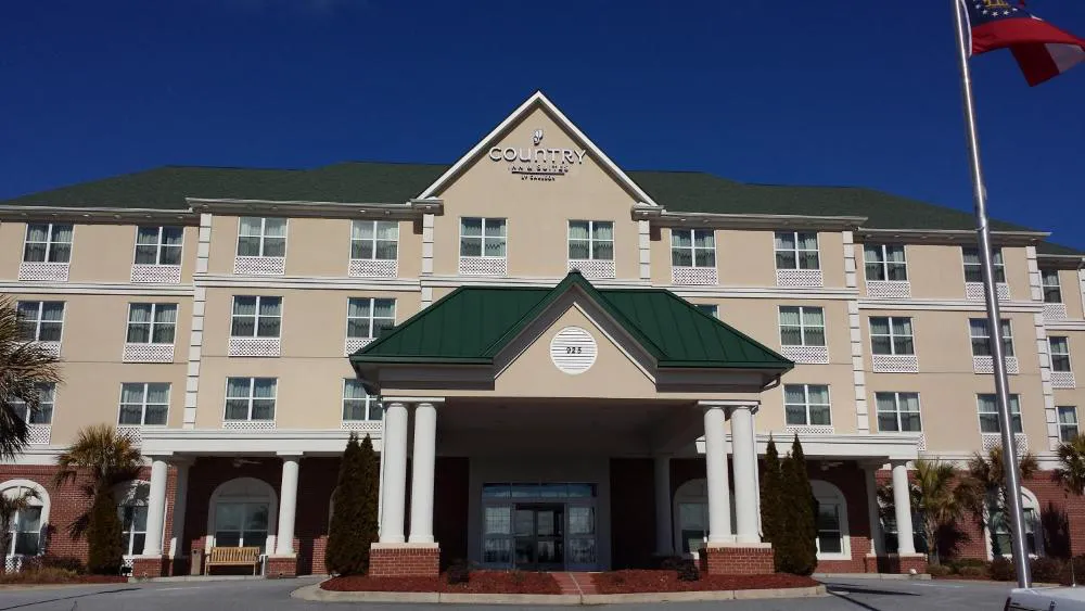 Country Inn & Suites by Radisson, Braselton, GA hotel hero