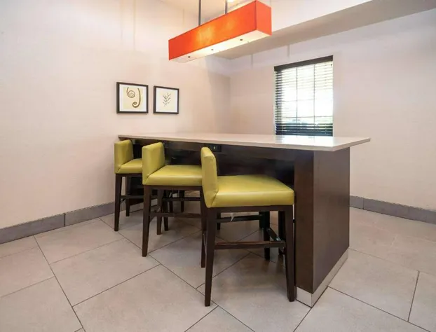 Country Inn & Suites by Radisson, Rocky Mount, NC hotel detail image 4