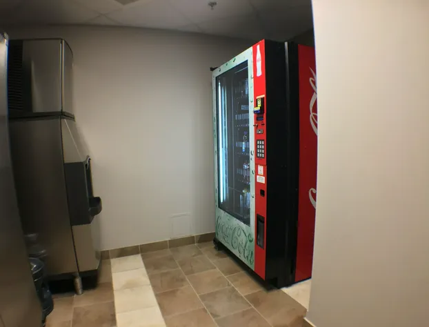 Super 8 by Wyndham Kapuskasing hotel detail image 4