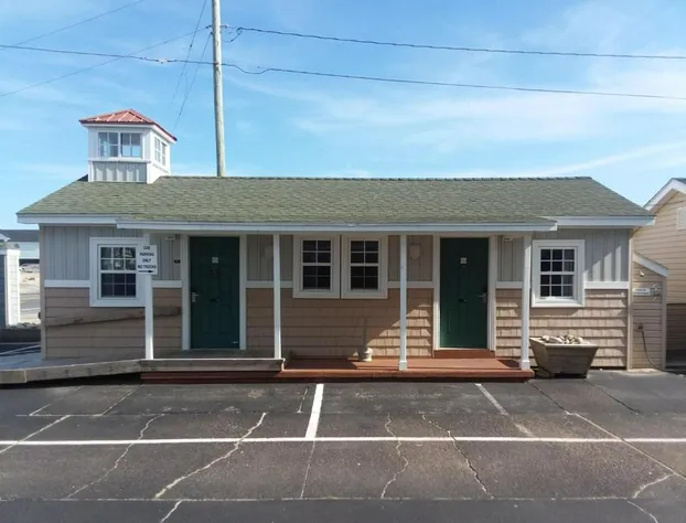 Seahorse Inn and Cottages hotel detail image 3