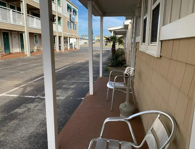 Seahorse Inn and Cottages hotel detail image 4