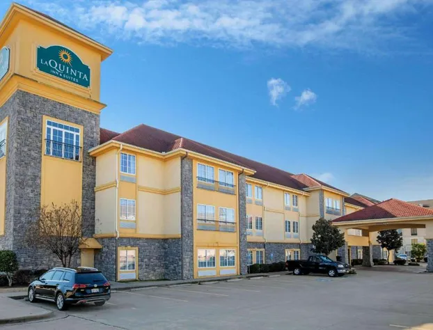 La Quinta Inn & Suites by Wyndham Conway hotel detail image 1