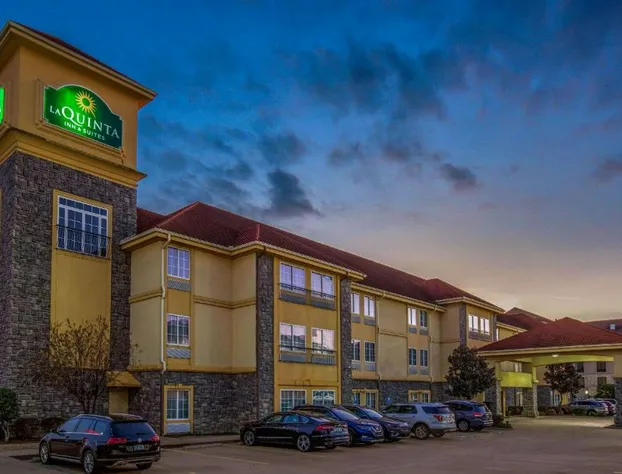 La Quinta Inn & Suites by Wyndham Conway hotel detail image 2