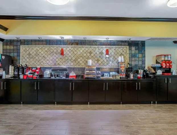 La Quinta Inn & Suites by Wyndham Conway hotel detail image 4