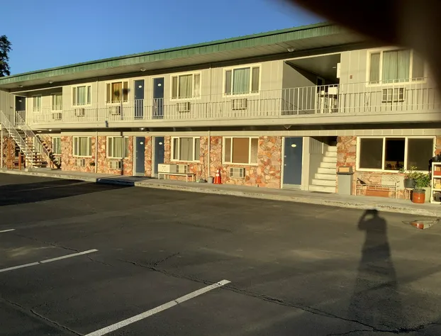 Riverside Inn Dallas hotel detail image 3