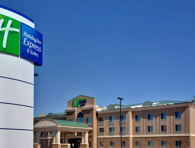 Holiday Inn Express Hotel & Suites Grants - Milan by IHG hotel detail image 2