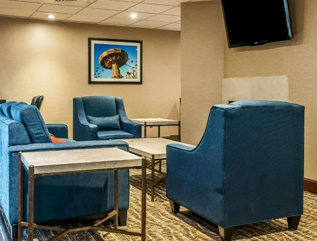 Comfort Inn East hotel detail image 4