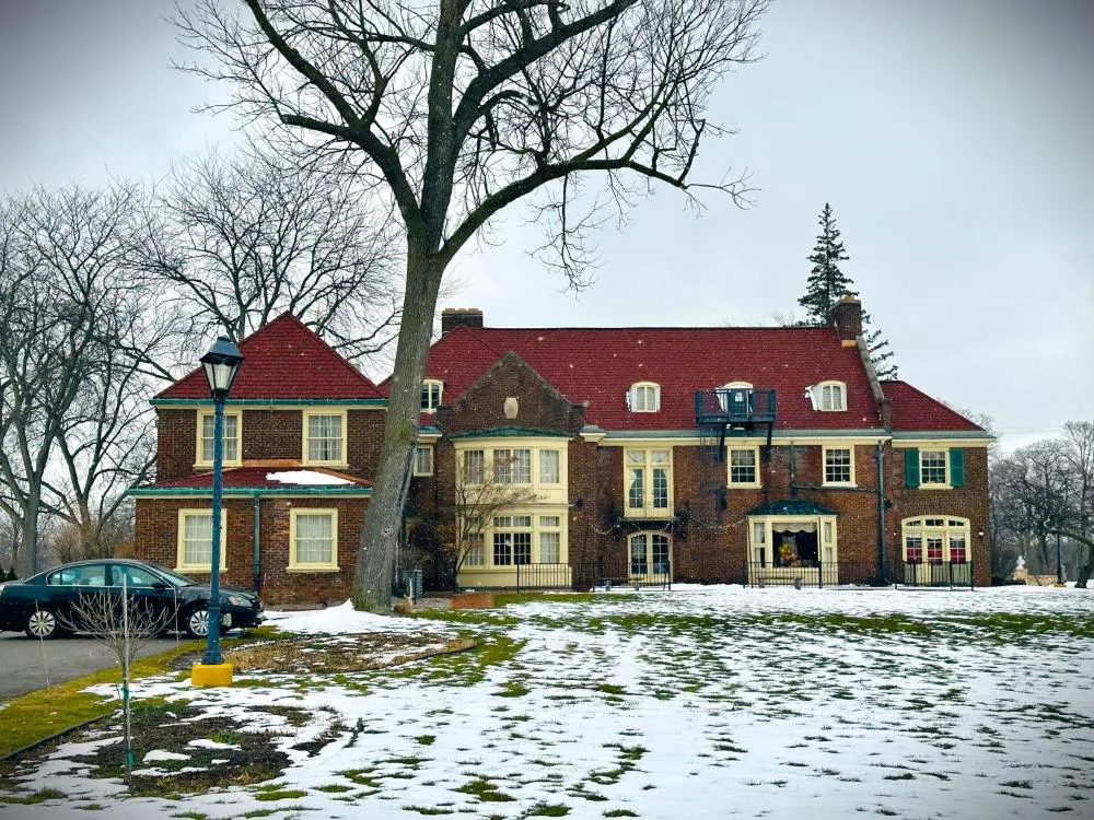 Montague Inn hotel hero