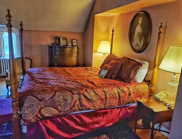 Montague Inn hotel detail image 2