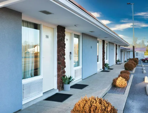 Regency Inn hotel detail image 1