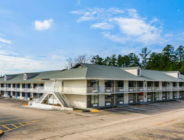 Motel 6 Lagrange, GA hotel detail image 1