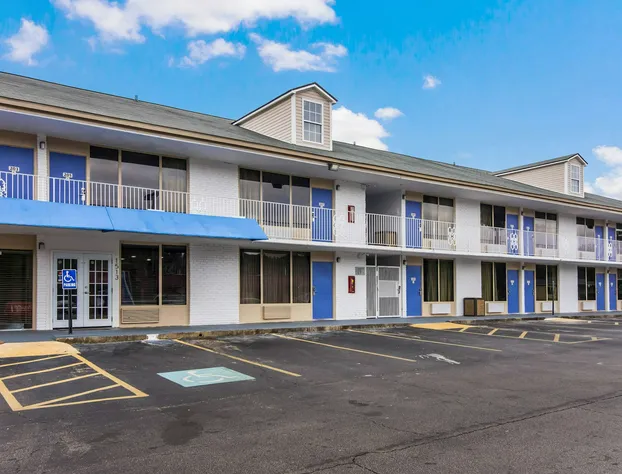 Motel 6 Lagrange, GA hotel detail image 2