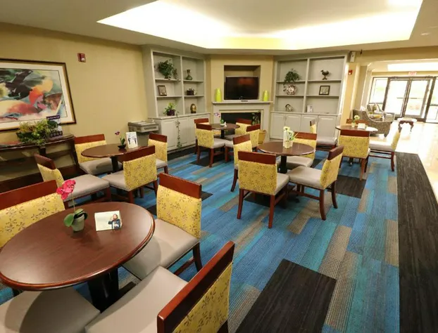 Days Inn by Wyndham Burlington East hotel detail image 3