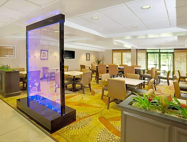 Wingate by Wyndham Raleigh Durham Airport RTP hotel detail image 3