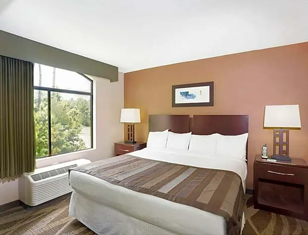 Wingate by Wyndham Raleigh Durham Airport RTP hotel detail image 4