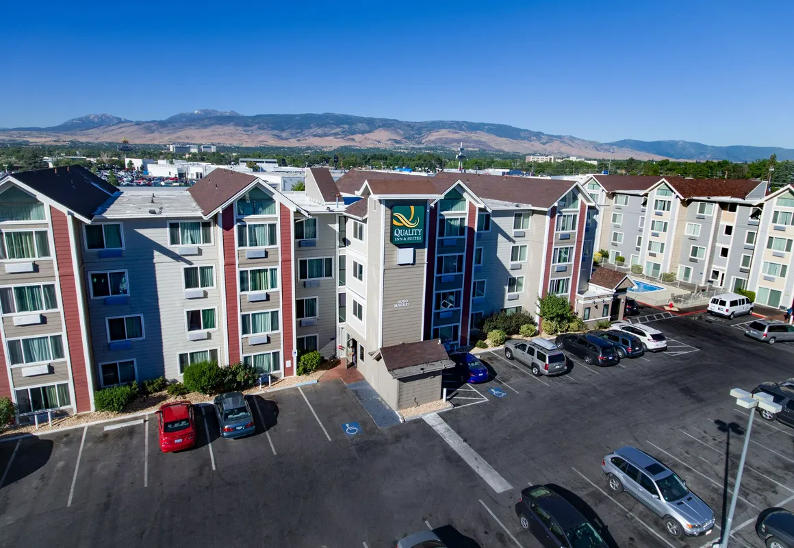 QUALITY INN AND SUITES(Formerly LEXINGTON INN AND SUITES - RENO AIRPORT) hotel hero