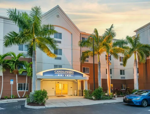 Candlewood Suites Ft Myers I-75 by IHG hotel detail image 1