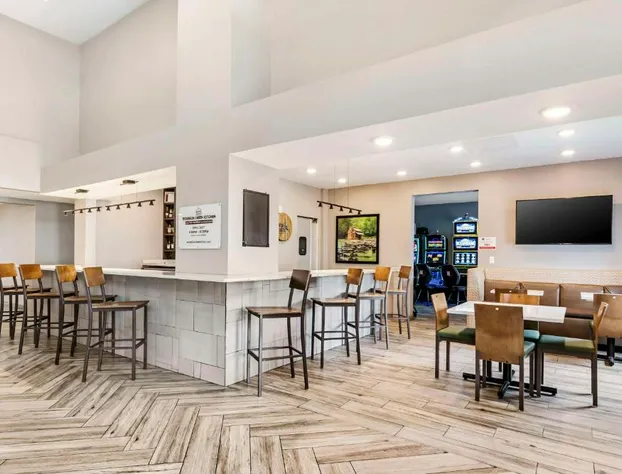 Best Western Plus Bourbonnais Hotel & Suites hotel detail image 4