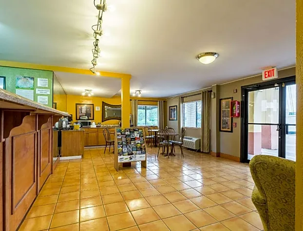 Rodeway Inn Alexandria hotel detail image 3