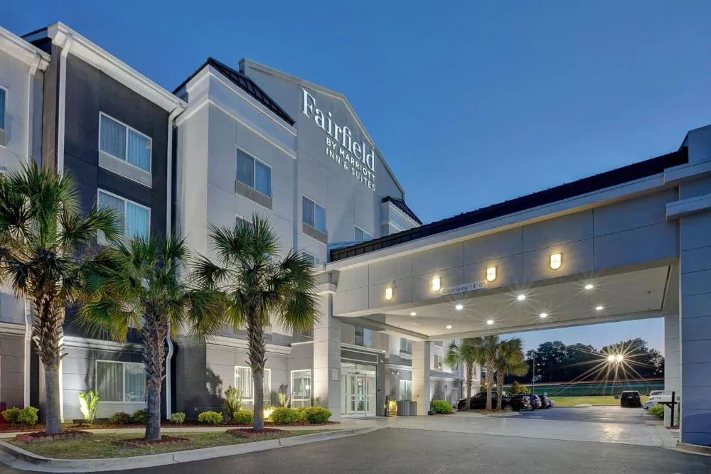 Fairfield Inn and Suites by Marriott Columbia hotel hero