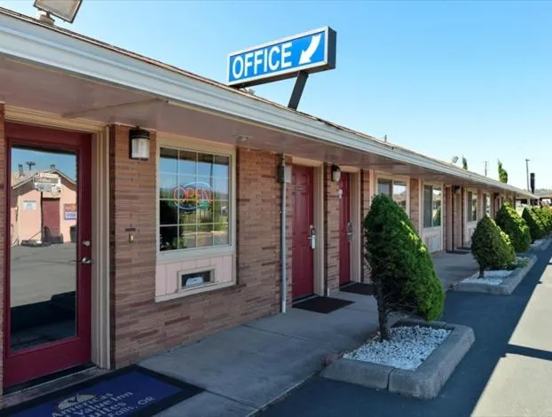 Americas Best Value Inn & Suites Klamath Falls hotel detail image 2