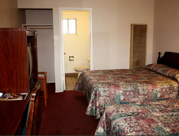 Sunset Inn and Suites hotel detail image 1