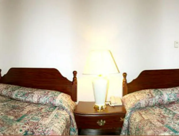 Sunset Inn and Suites hotel detail image 3