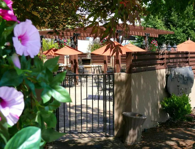 Rogue Regency Inn and Suites hotel detail image 1