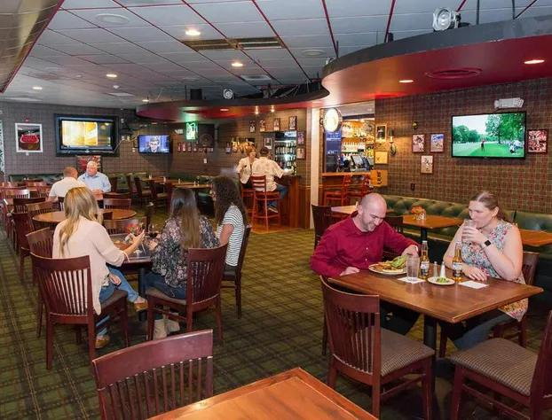 Rogue Regency Inn and Suites hotel detail image 4