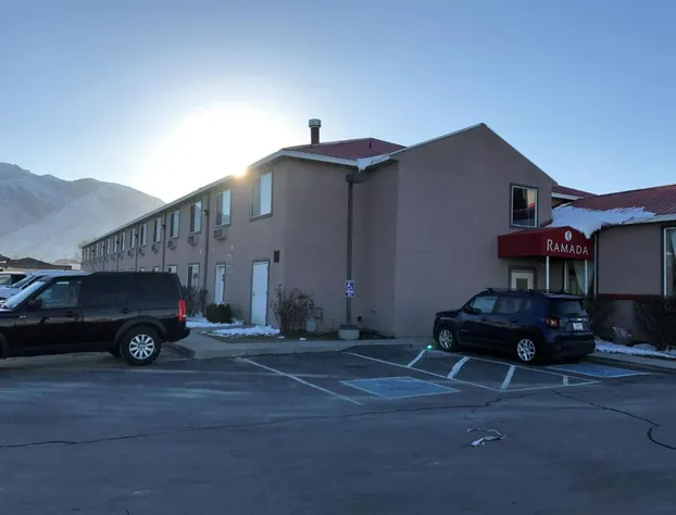 Ramada by Wyndham Draper hotel detail image 3