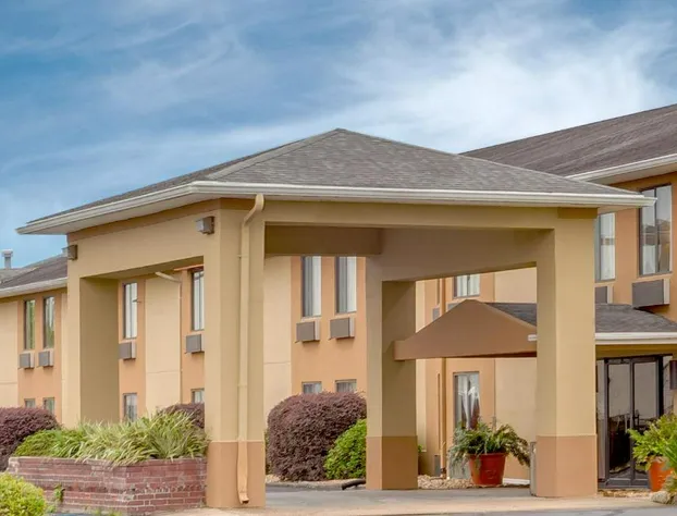 Howard Johnson by Wyndham Scott Lafayette hotel detail image 2