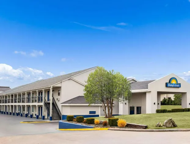 Days Inn by Wyndham Ardmore hotel detail image 3