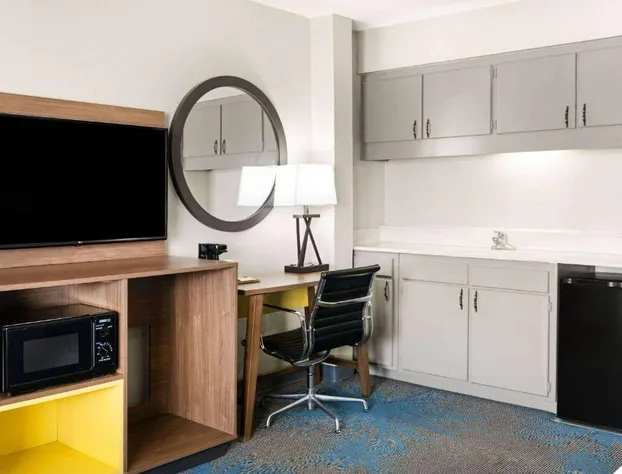 Days Inn by Wyndham Ardmore hotel detail image 4