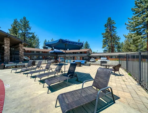 Blue Jay Lodge hotel detail image 2