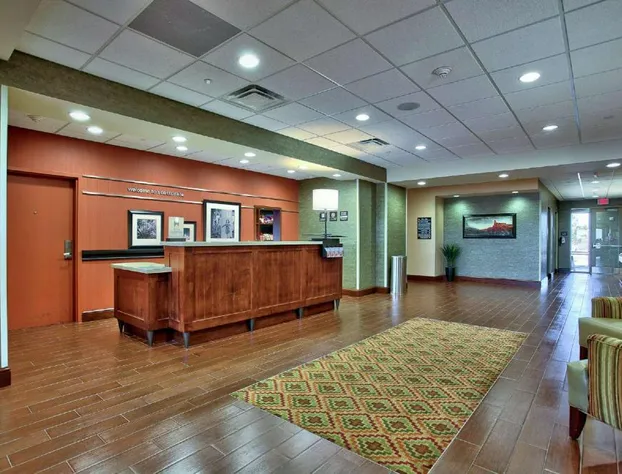 Hampton Inn & Suites Scottsdale at Talking Stick hotel detail image 3