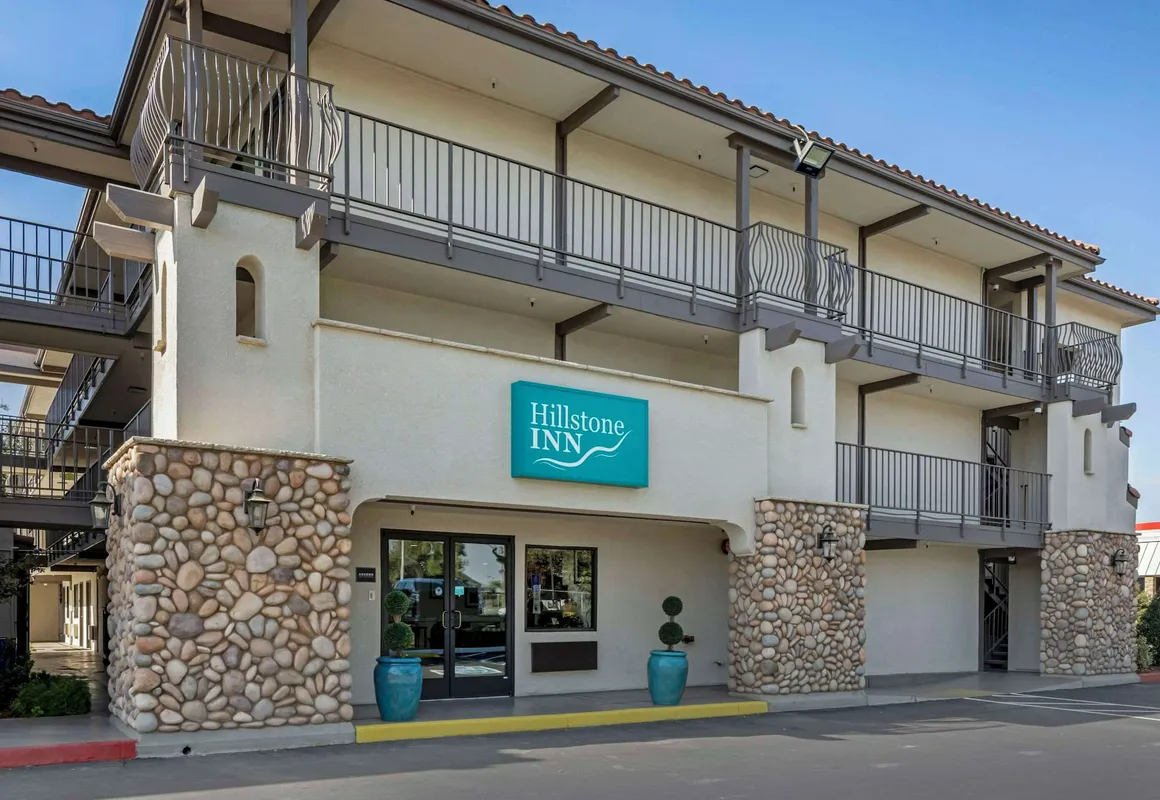 Hillstone Inn Tulare, an Ascend Collection Hotel hotel hero