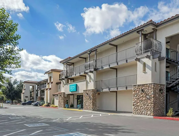 Hillstone Inn Tulare, an Ascend Collection Hotel hotel detail image 2