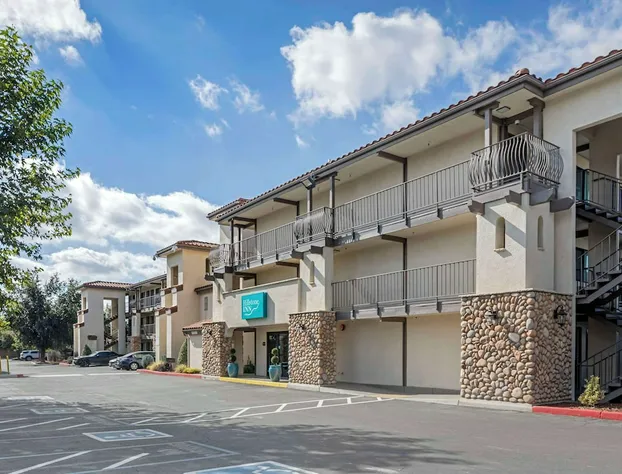 Hillstone Inn Tulare, an Ascend Collection Hotel hotel detail image 2