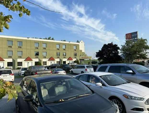 Days Inn by Wyndham Ste. Helene-de-Bagot hotel detail image 1