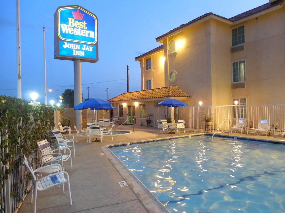 Best Western John Jay Inn hotel hero