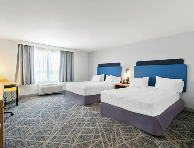 Hampton Inn & Suites New Castle hotel detail image 4