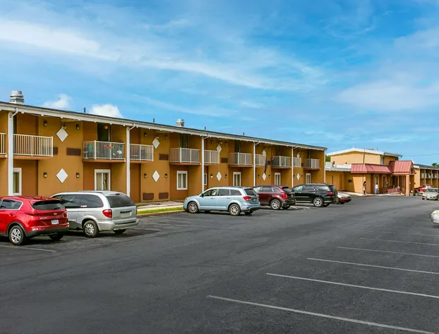 Inn at York hotel detail image 2