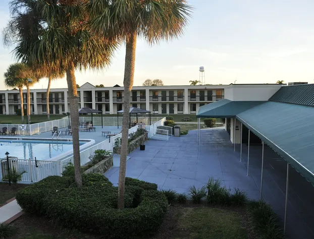 Winter Haven Garden Inn and Banquet Center hotel detail image 1