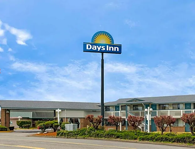 Days Inn by Wyndham Auburn hotel detail image 3