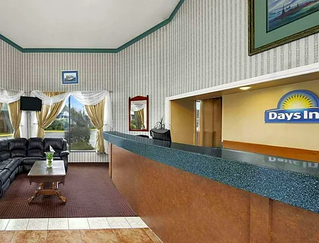 Days Inn by Wyndham Auburn hotel detail image 2