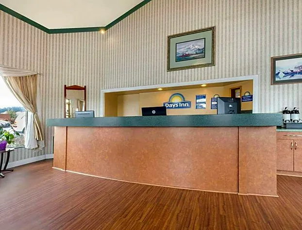 Days Inn by Wyndham Auburn hotel detail image 3