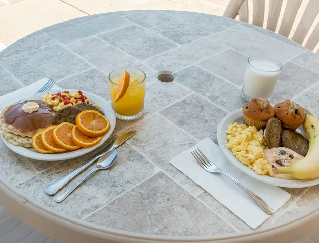 Greenstay Inn & Suites CourtView hotel detail image 2