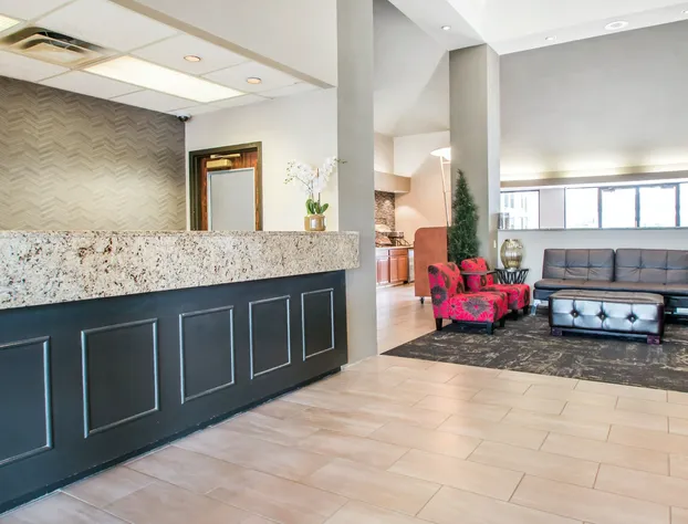 Greenstay Inn & Suites CourtView hotel detail image 4